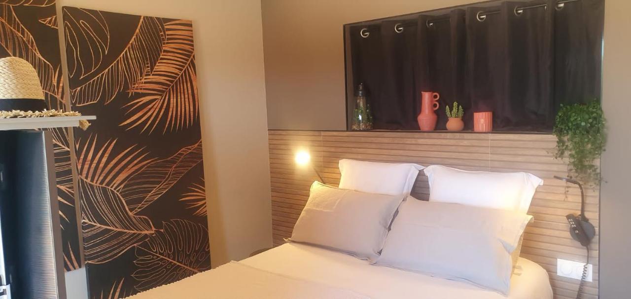Bed and Breakfast Les Bonbonnettes Le Cailar Esterno foto